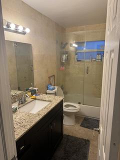 Room for rent in Fort Lauderdale, FL $1000, house