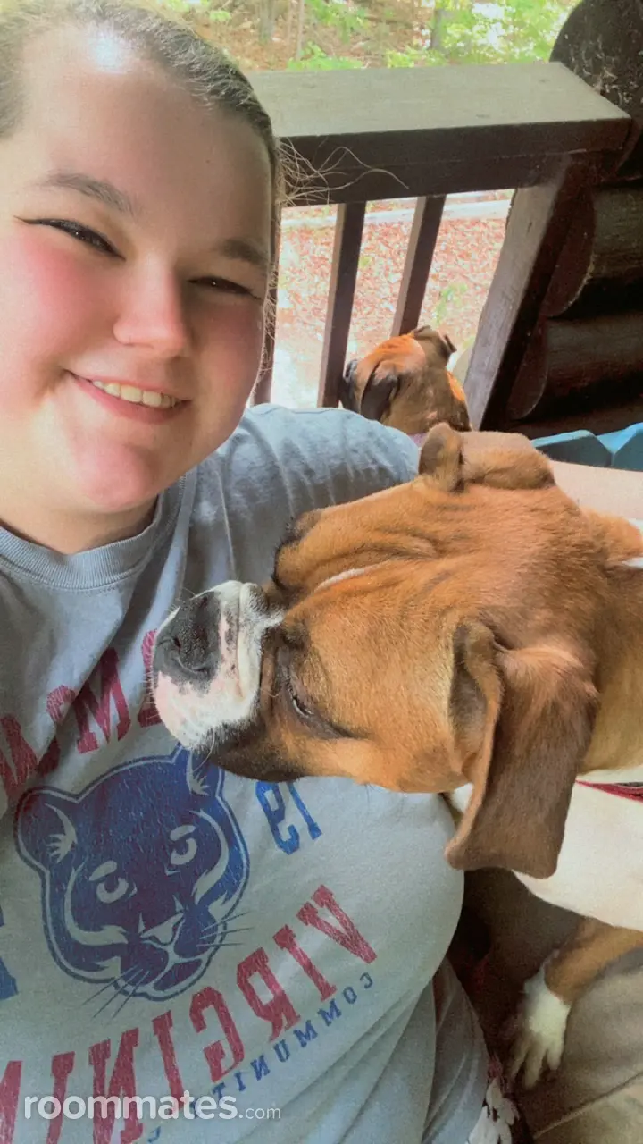 Profile photo 4 of 7