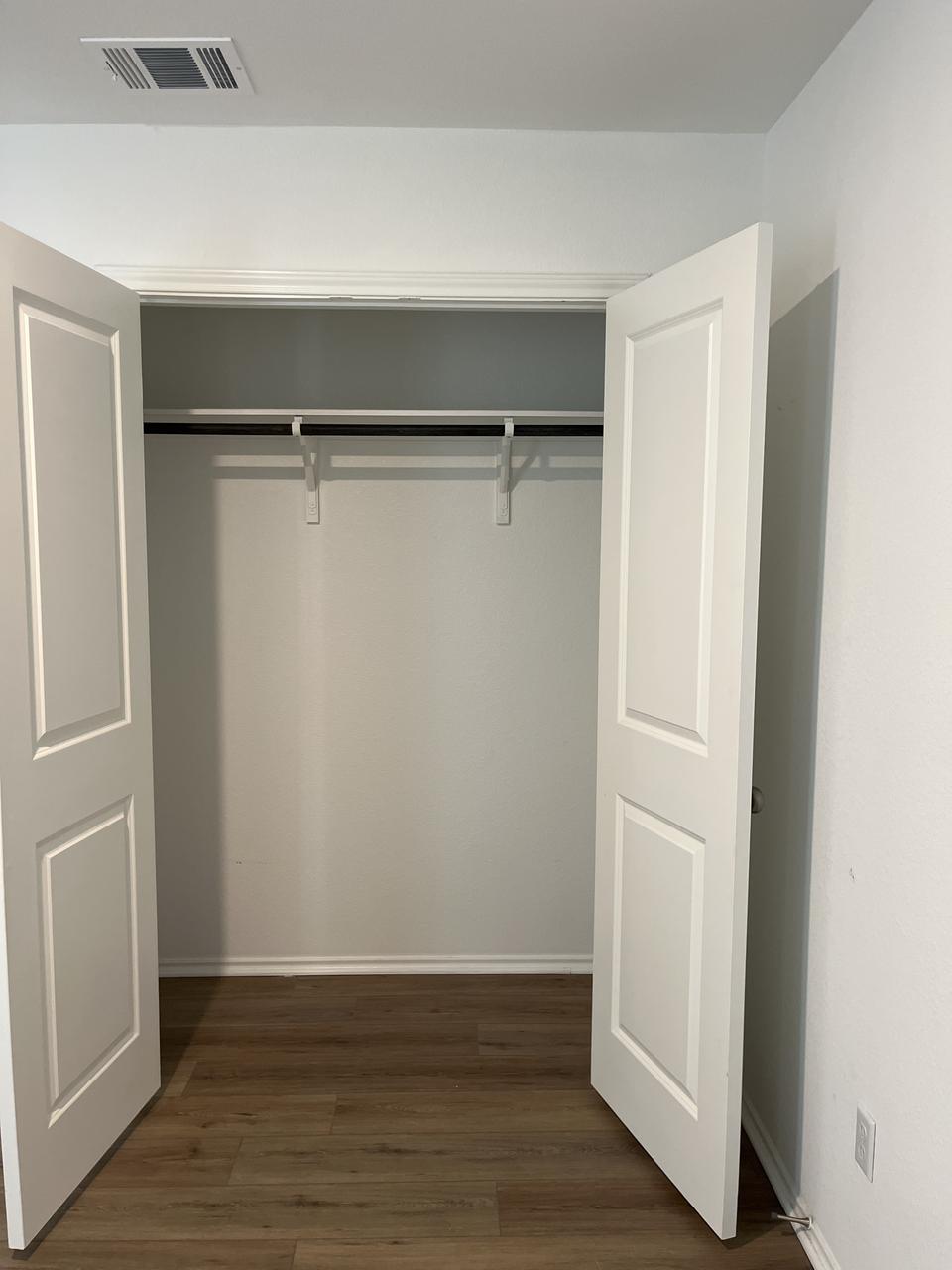 Profile photo 16 of 17