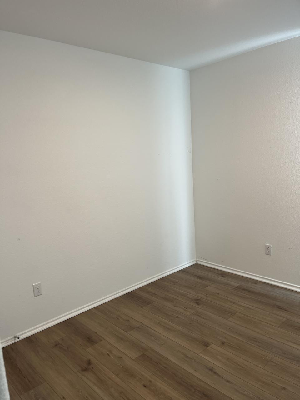 Profile photo 13 of 17