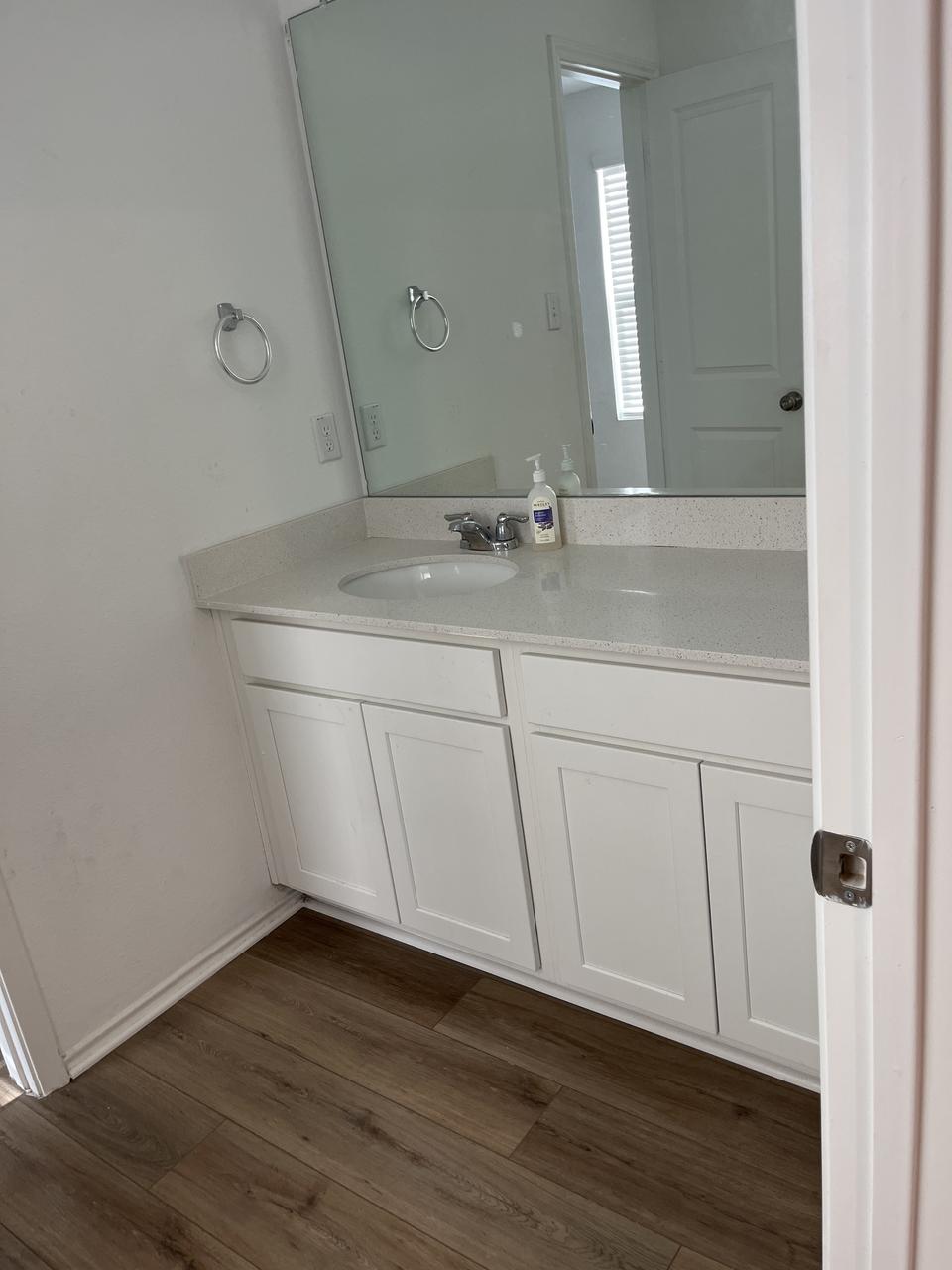 Profile photo 12 of 17