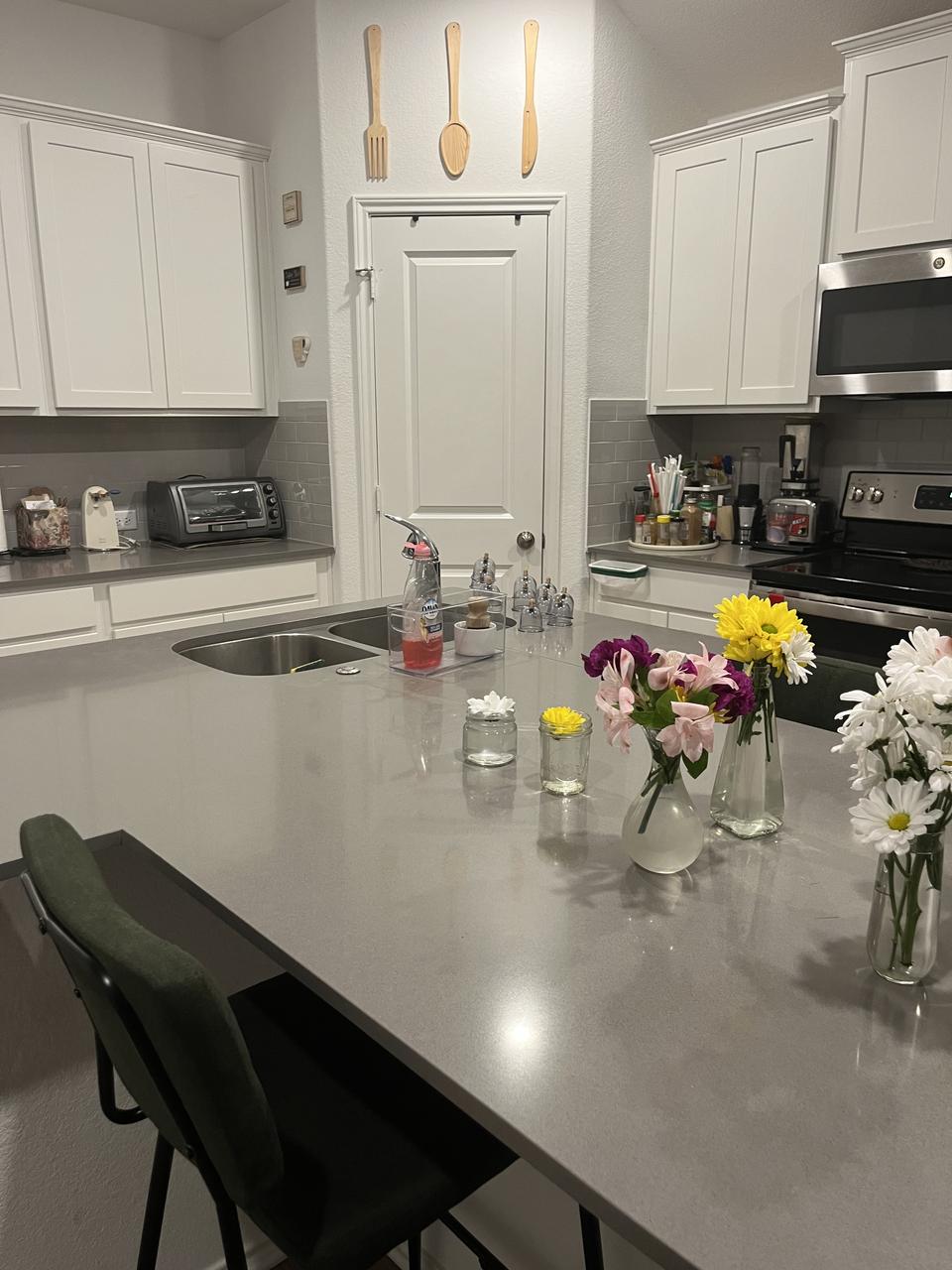 Profile photo 6 of 17