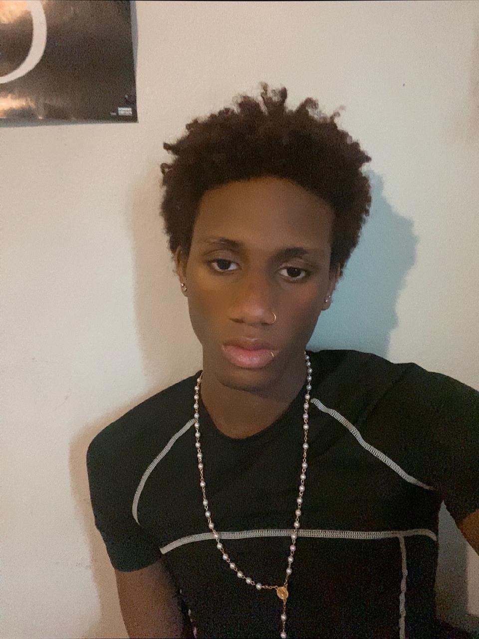 Profile photo 1 of 1