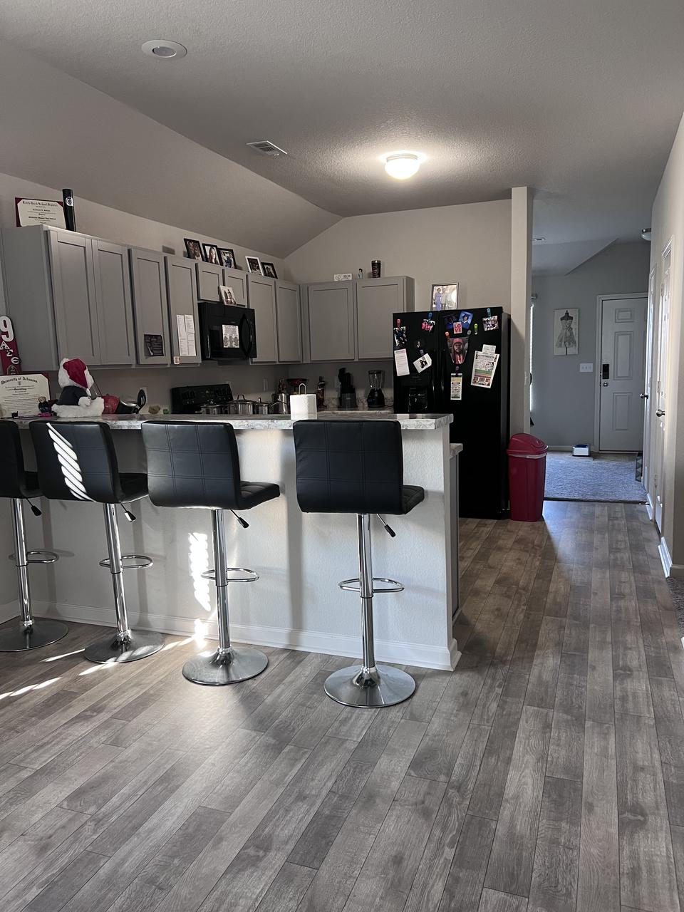 Profile photo 2 of 8