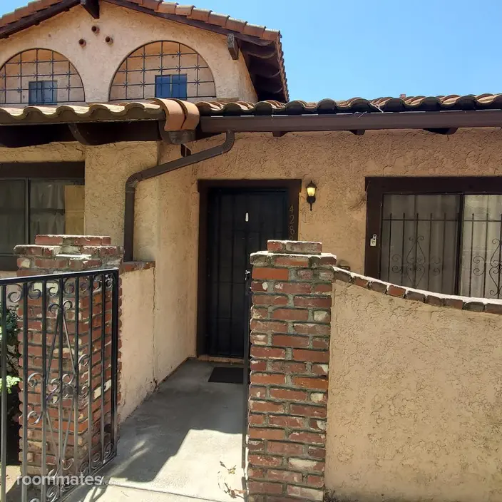 Room for rent in Pico Rivera, CA $1000, townhouse
