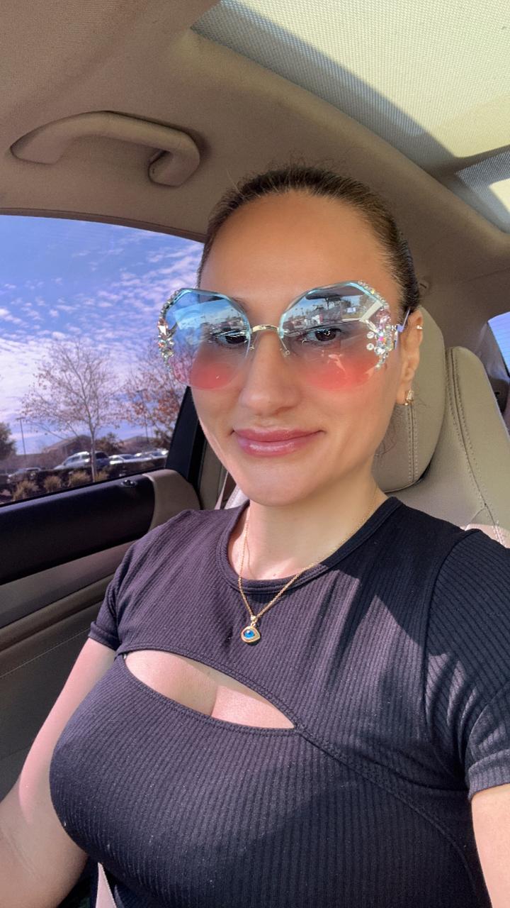 Profile photo 10 of 13