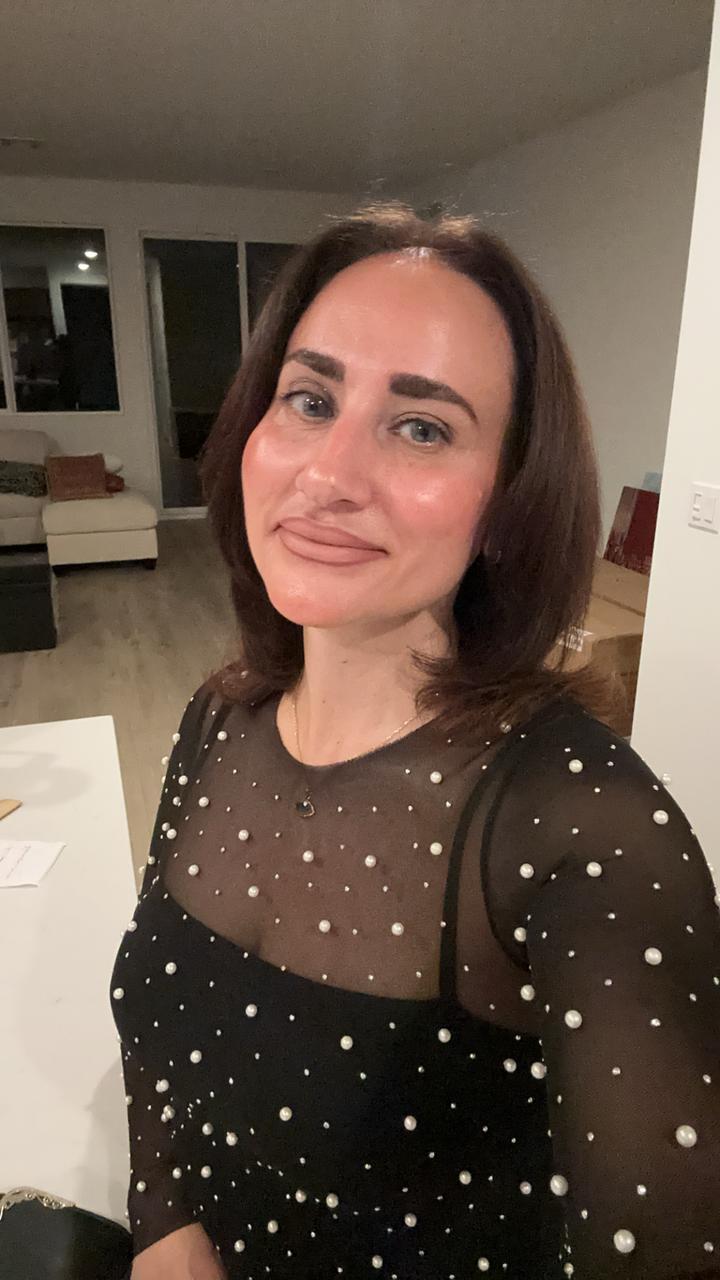 Profile photo 12 of 13