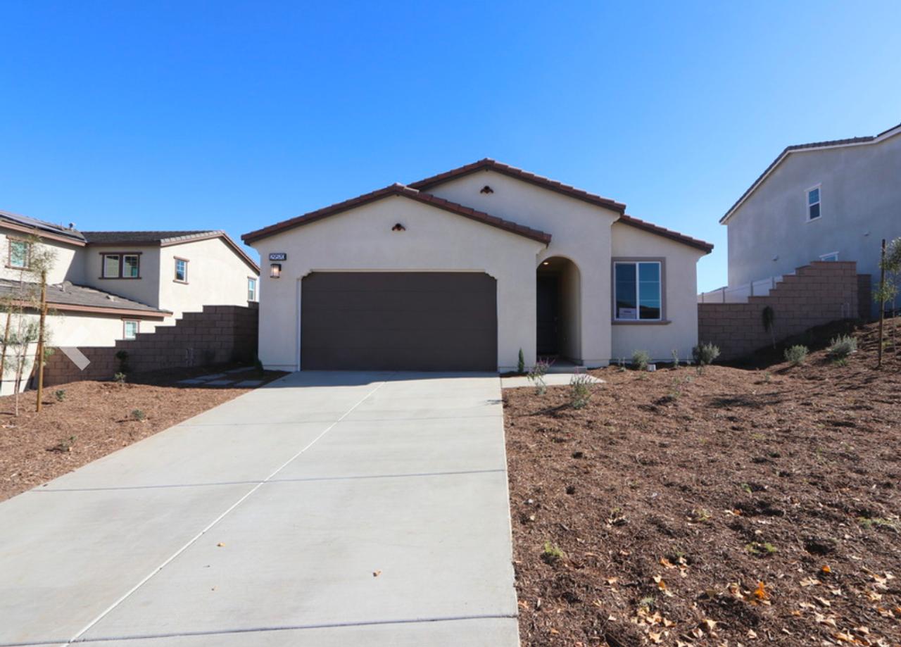 Profile photo 3 of 13