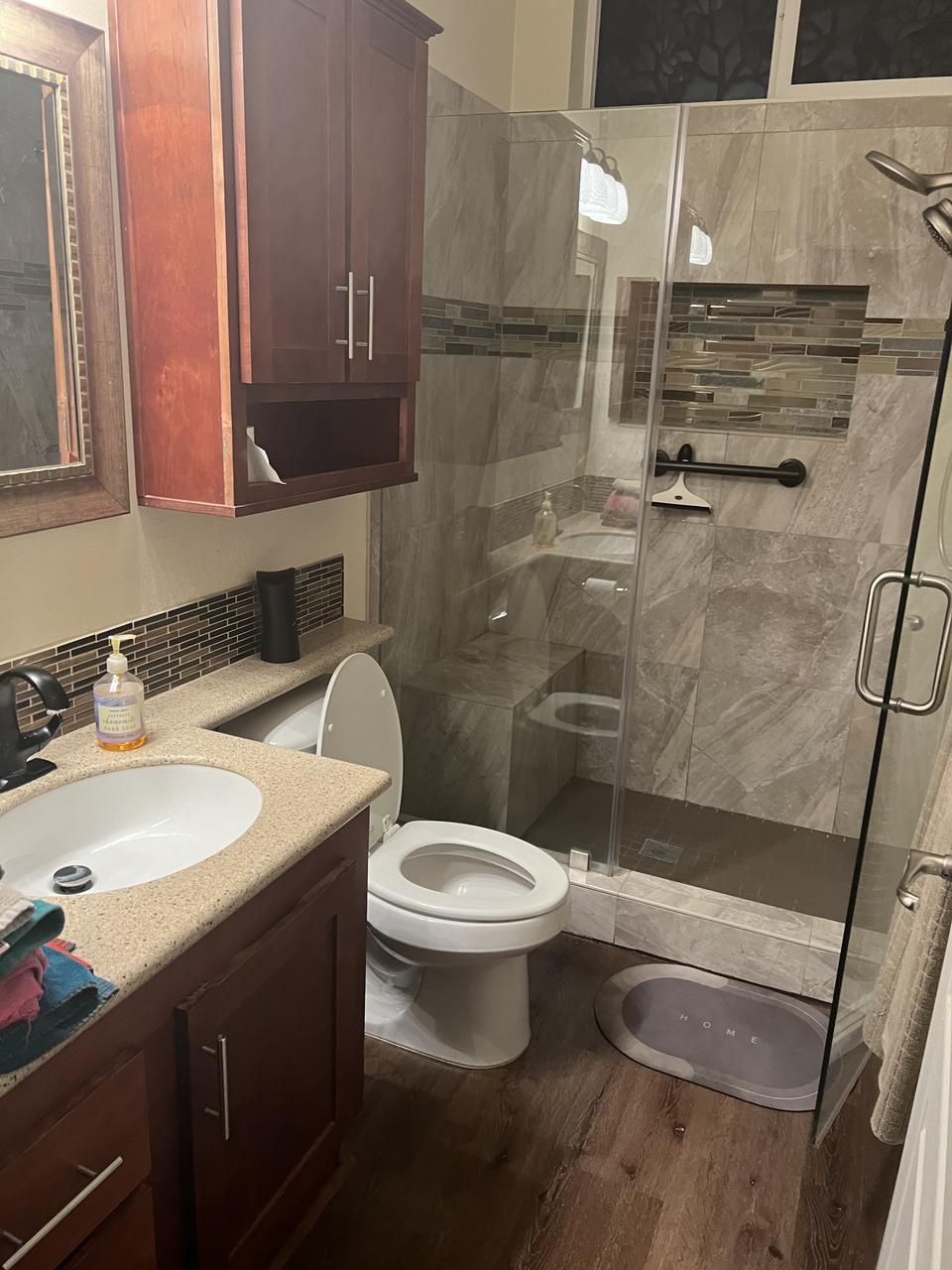 Profile photo 6 of 11