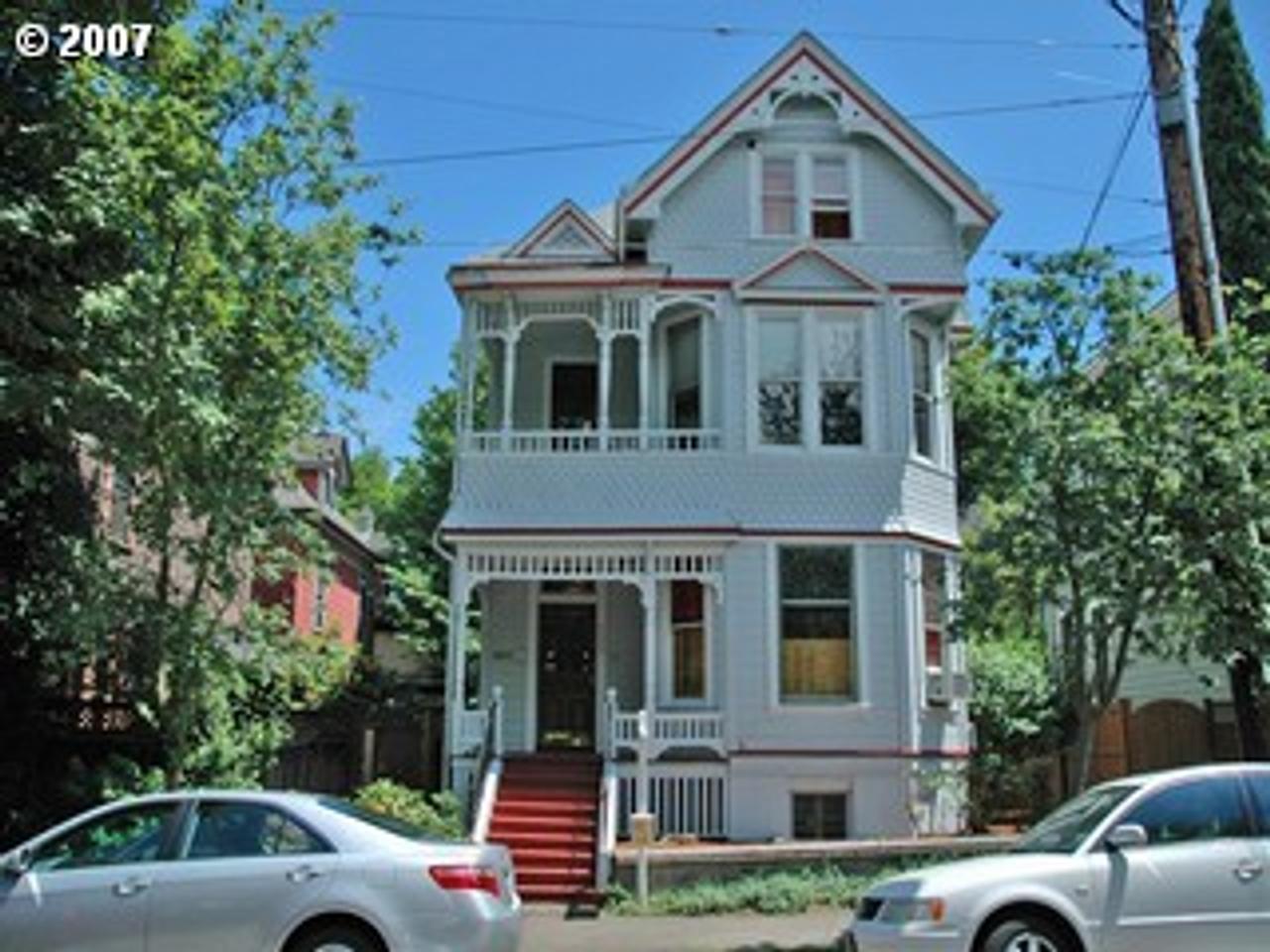 Profile photo 6 of 7