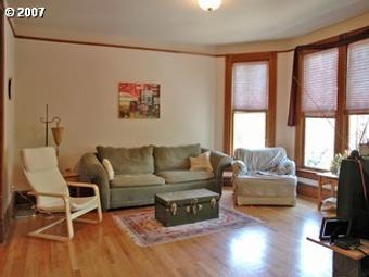 Room for rent in Portland, OR $800, house