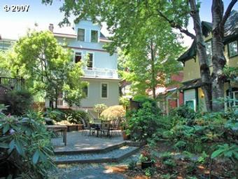 Room for rent in Portland, OR $800, house