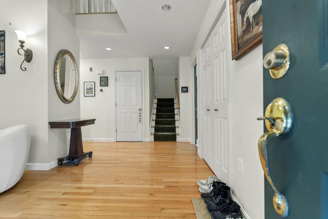 Profile photo 8 of 10