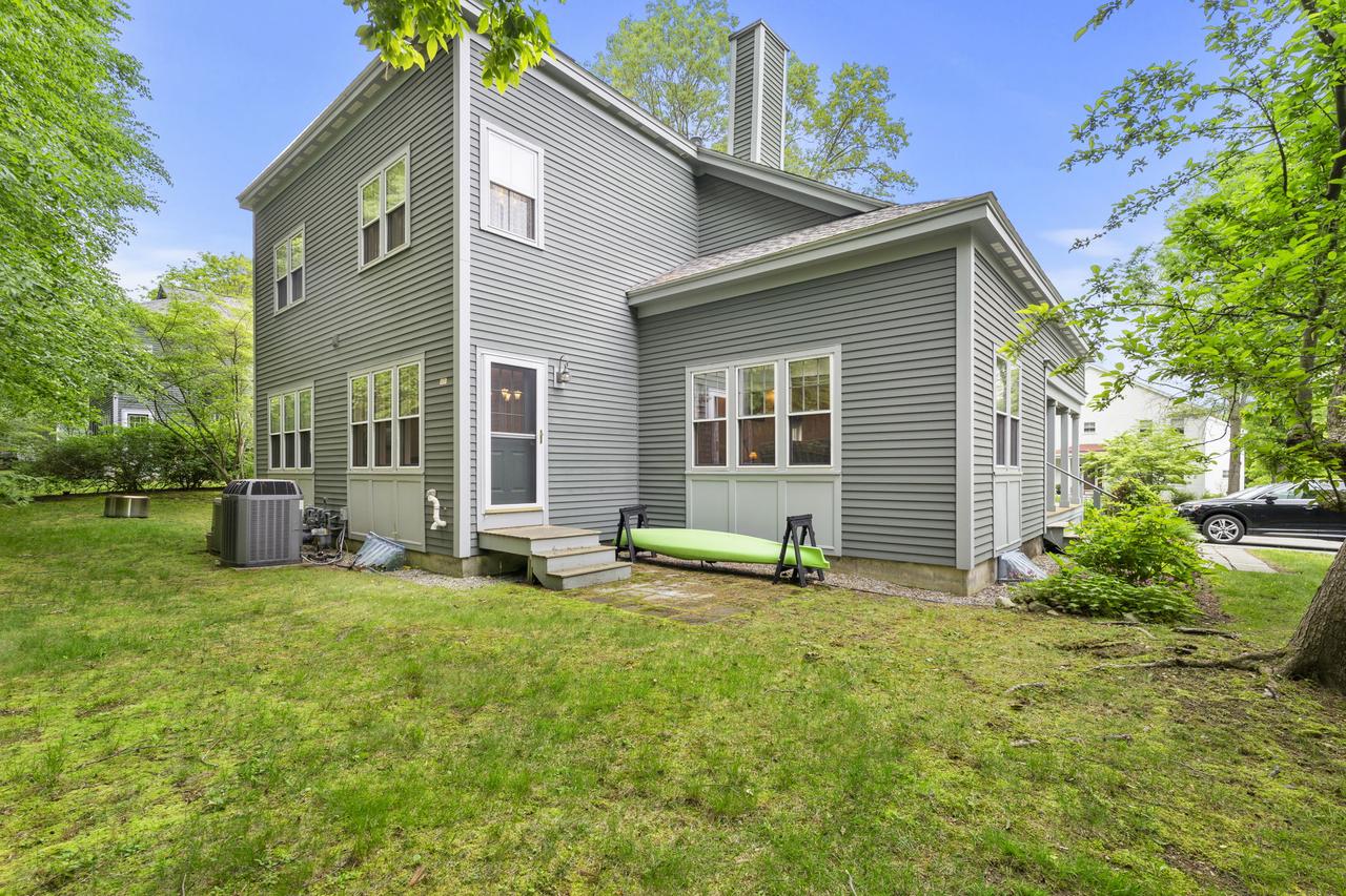 Profile photo 9 of 10