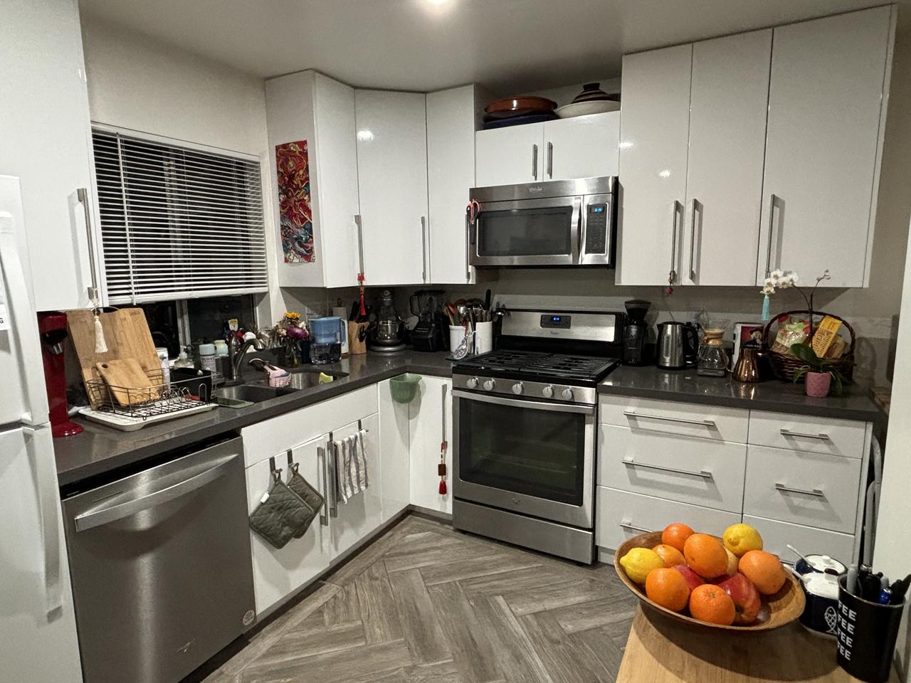 Profile photo 5 of 16