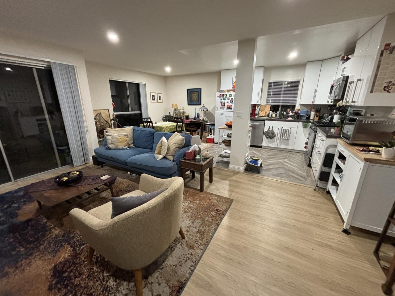 Profile photo 7 of 16