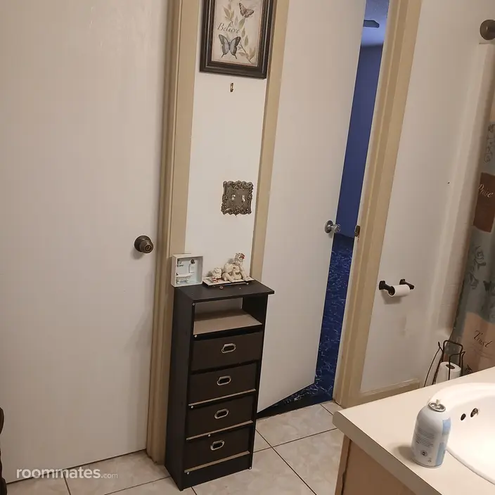 Room for rent in Orlando, FL $800, house