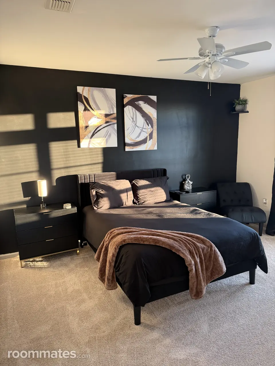 Profile photo 4 of 11