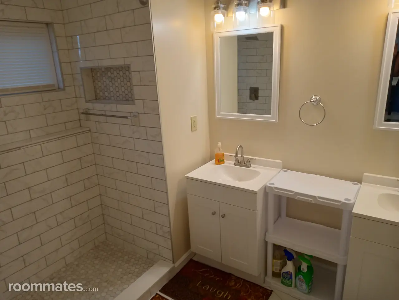 Profile photo 3 of 8