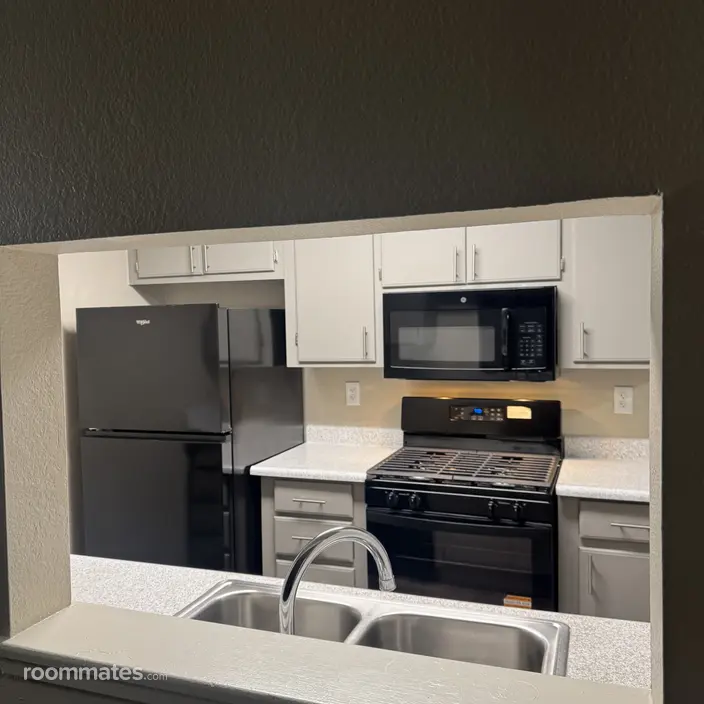 Room for rent in Stockton, CA $700, apartment