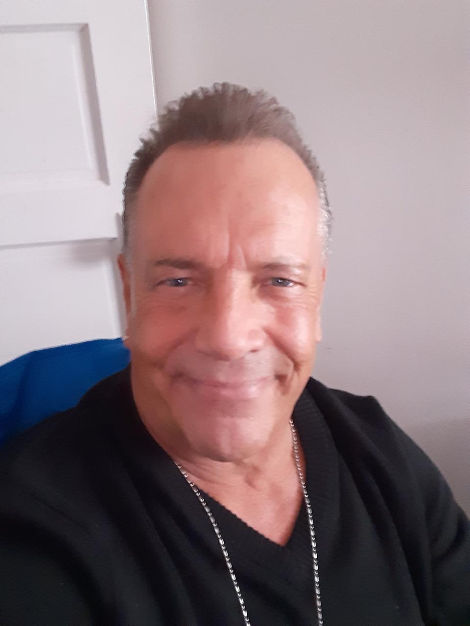 Profile photo 7 of 10