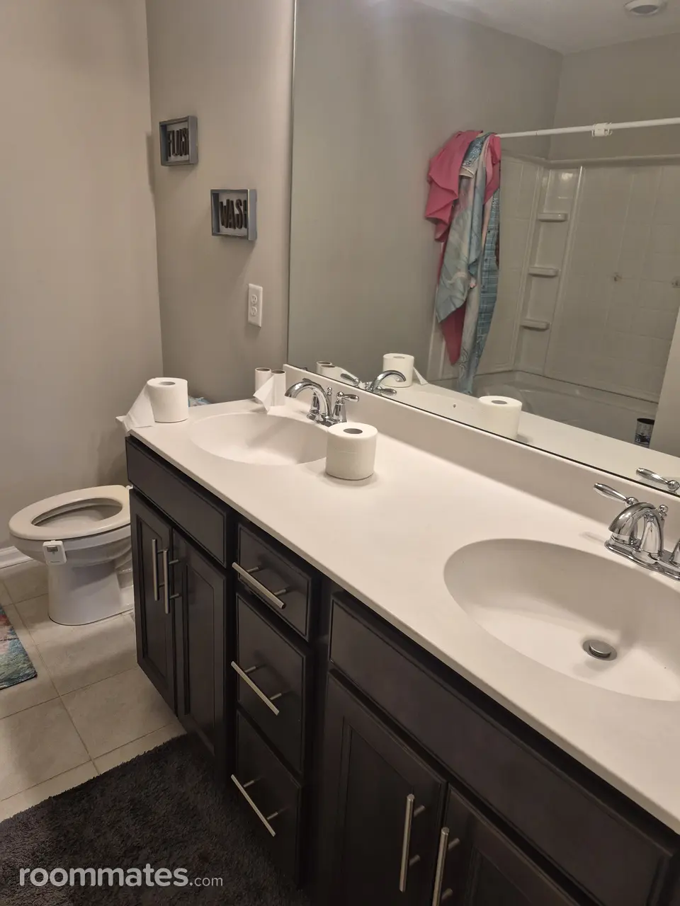 Profile photo 3 of 8