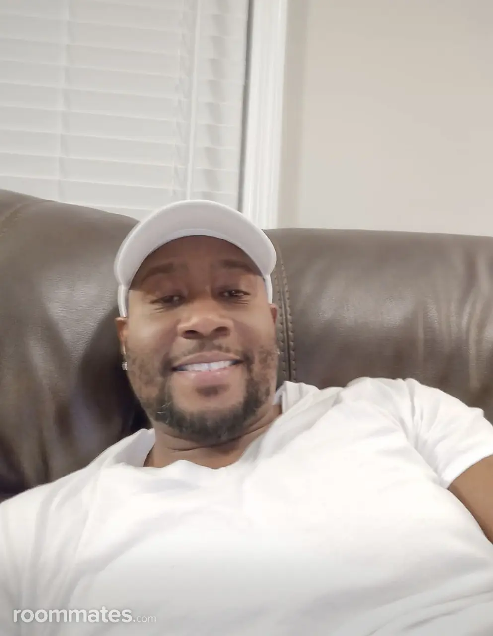 Profile photo 8 of 8