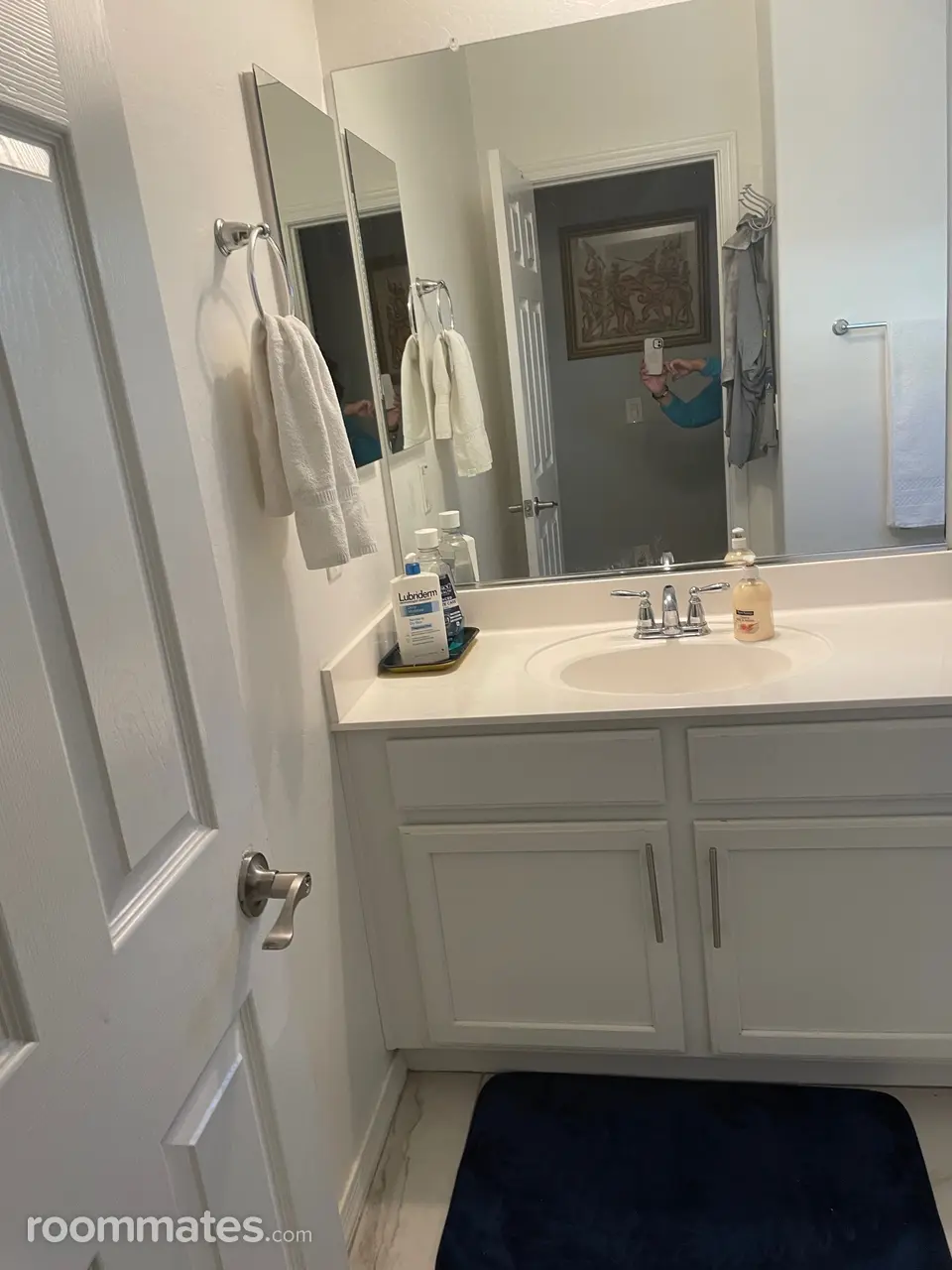 Profile photo 3 of 10