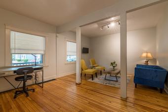 Room for rent in Cleveland, OH $950, house