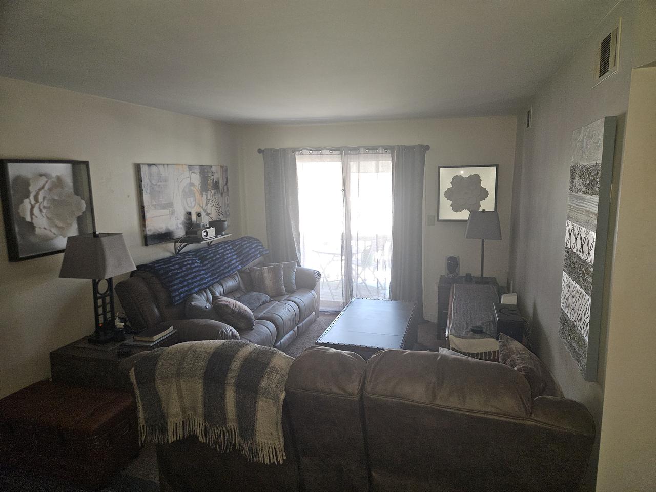 Profile photo 7 of 8