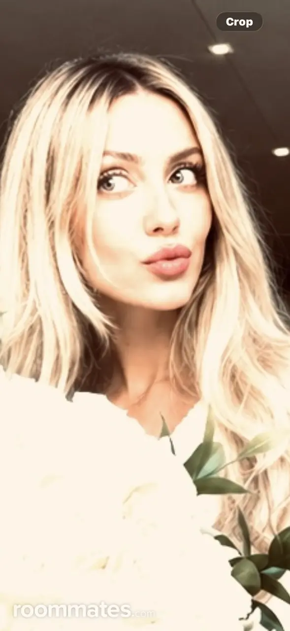 Profile photo 4 of 4