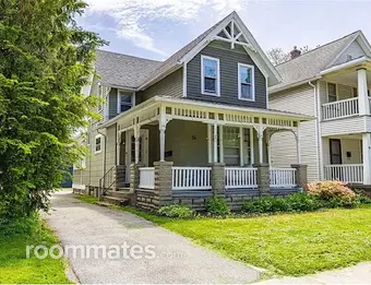 Room for rent in Rochester, NY $900, townhouse