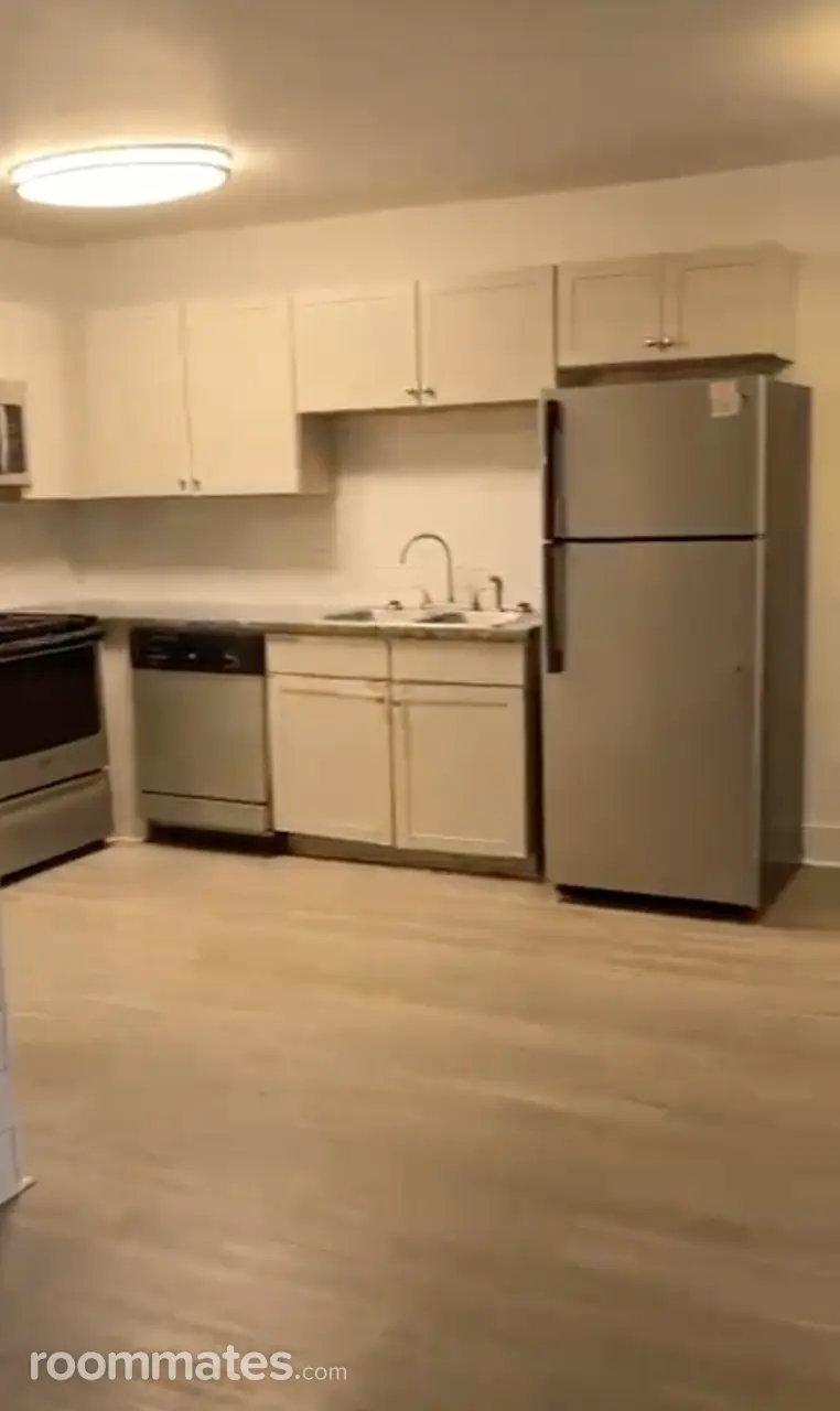 Profile photo 2 of 3