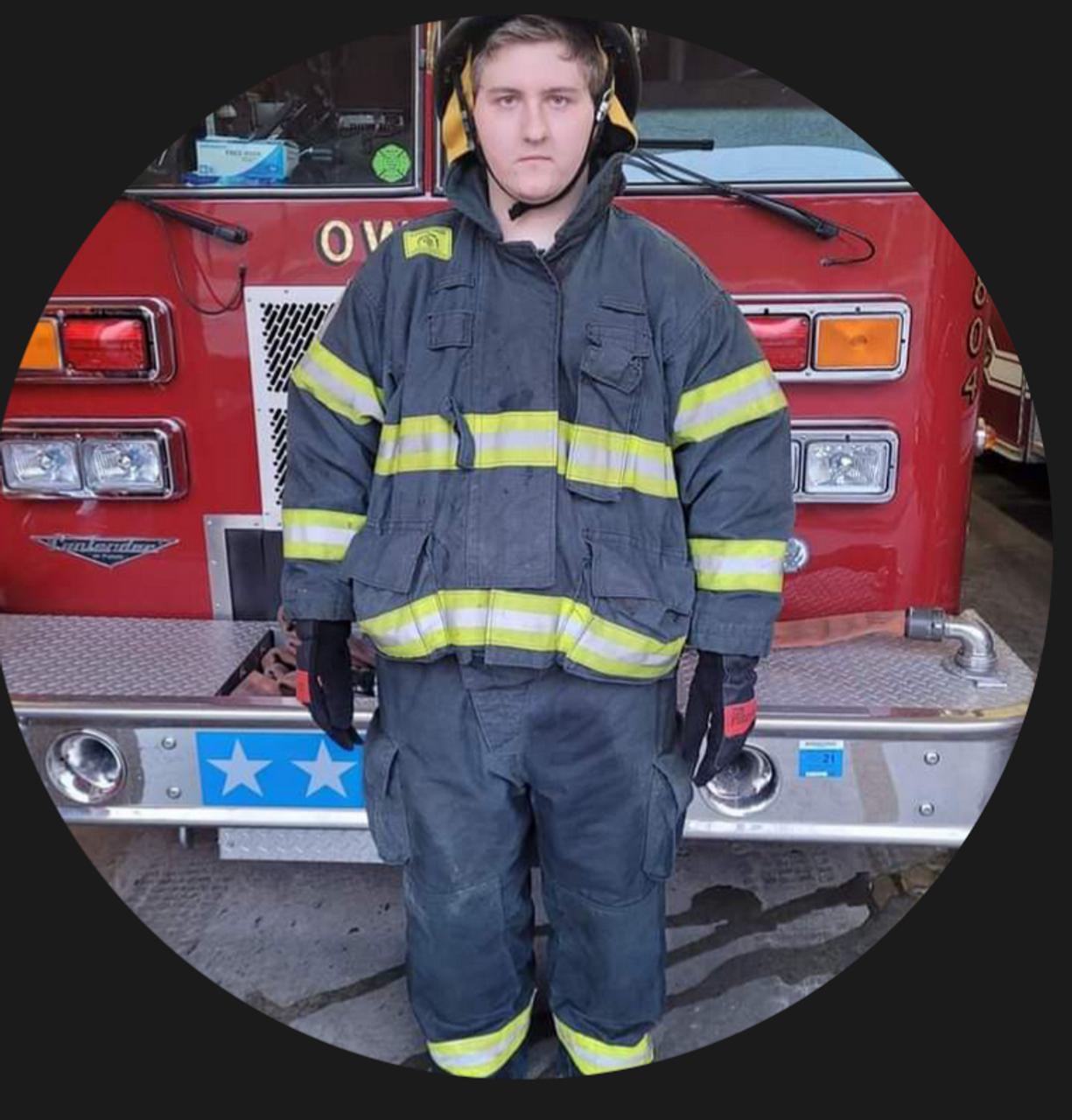 Profile photo 4 of 4