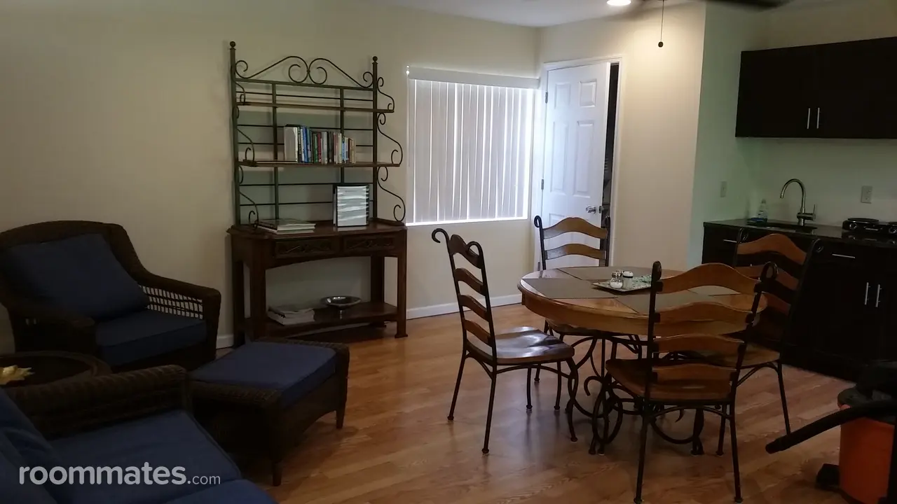 Profile photo 5 of 11