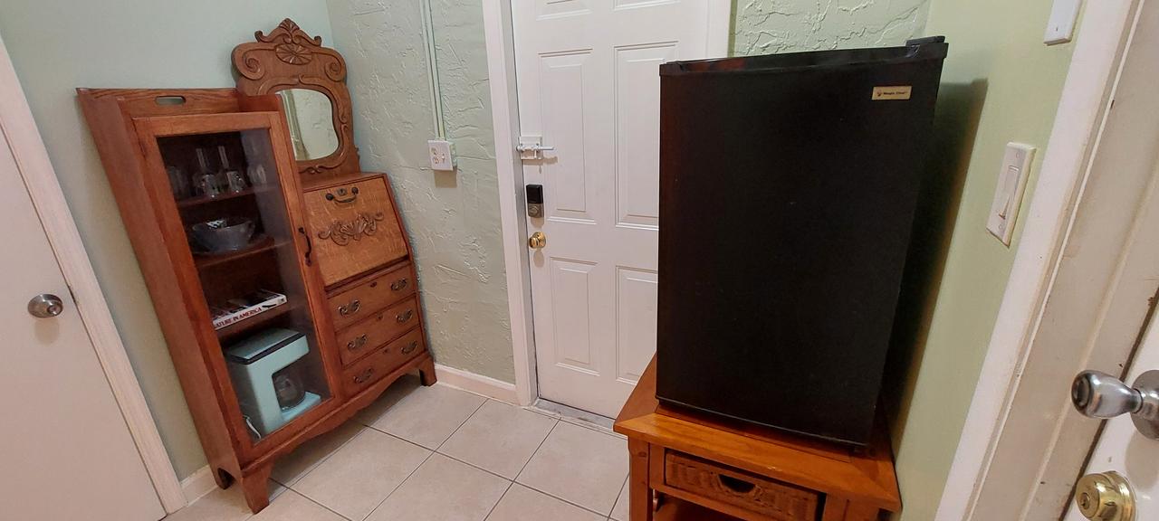 Profile photo 3 of 8