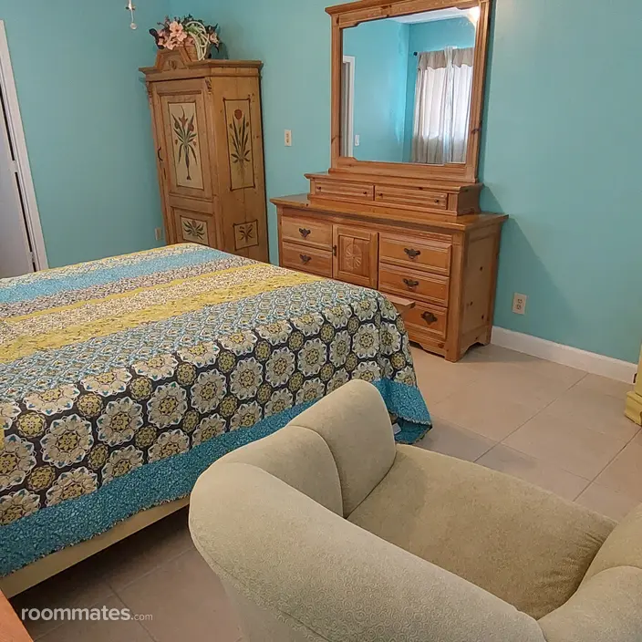Room for rent in Port St. Lucie, FL $1000, house