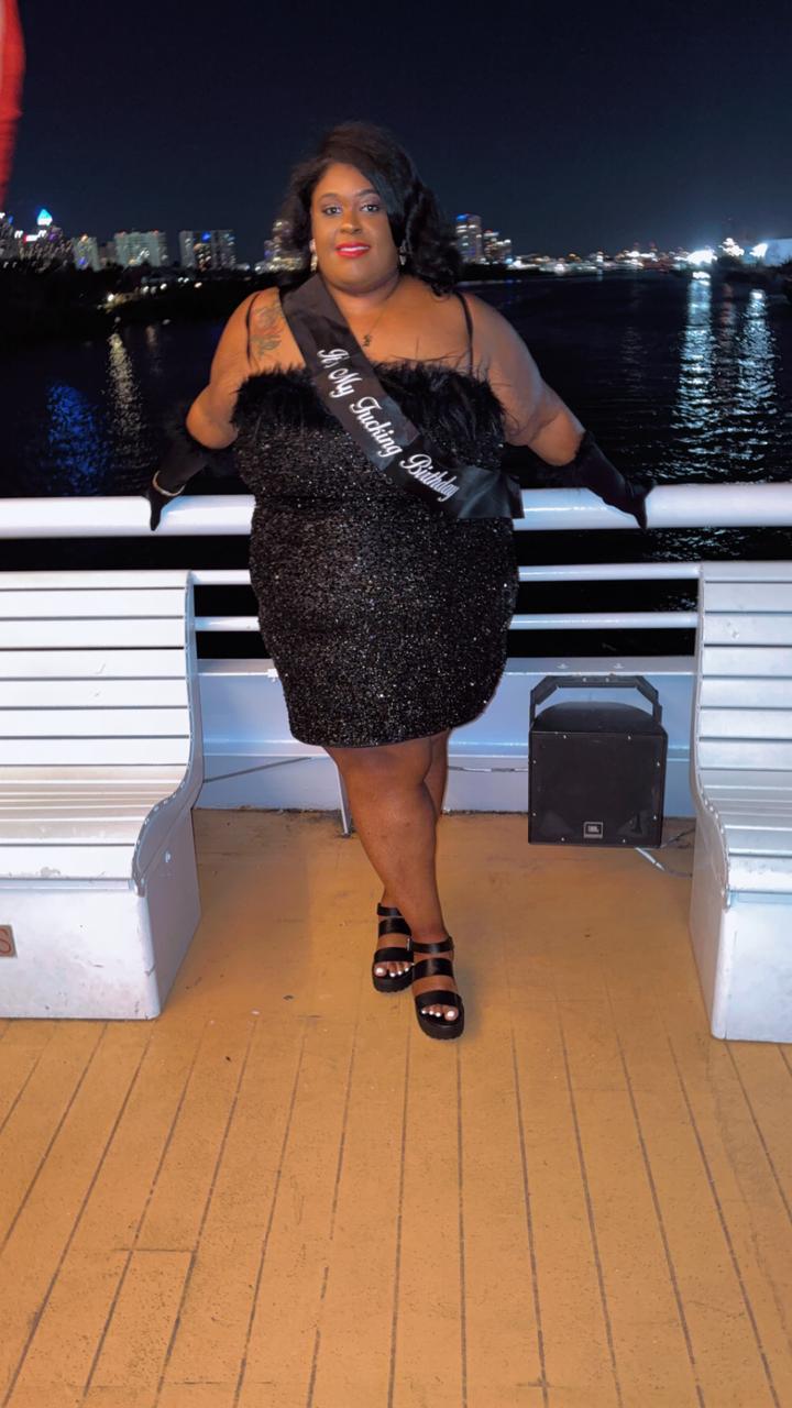 Profile photo 4 of 4