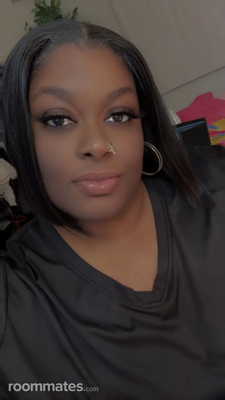 Profile photo 1 of 4