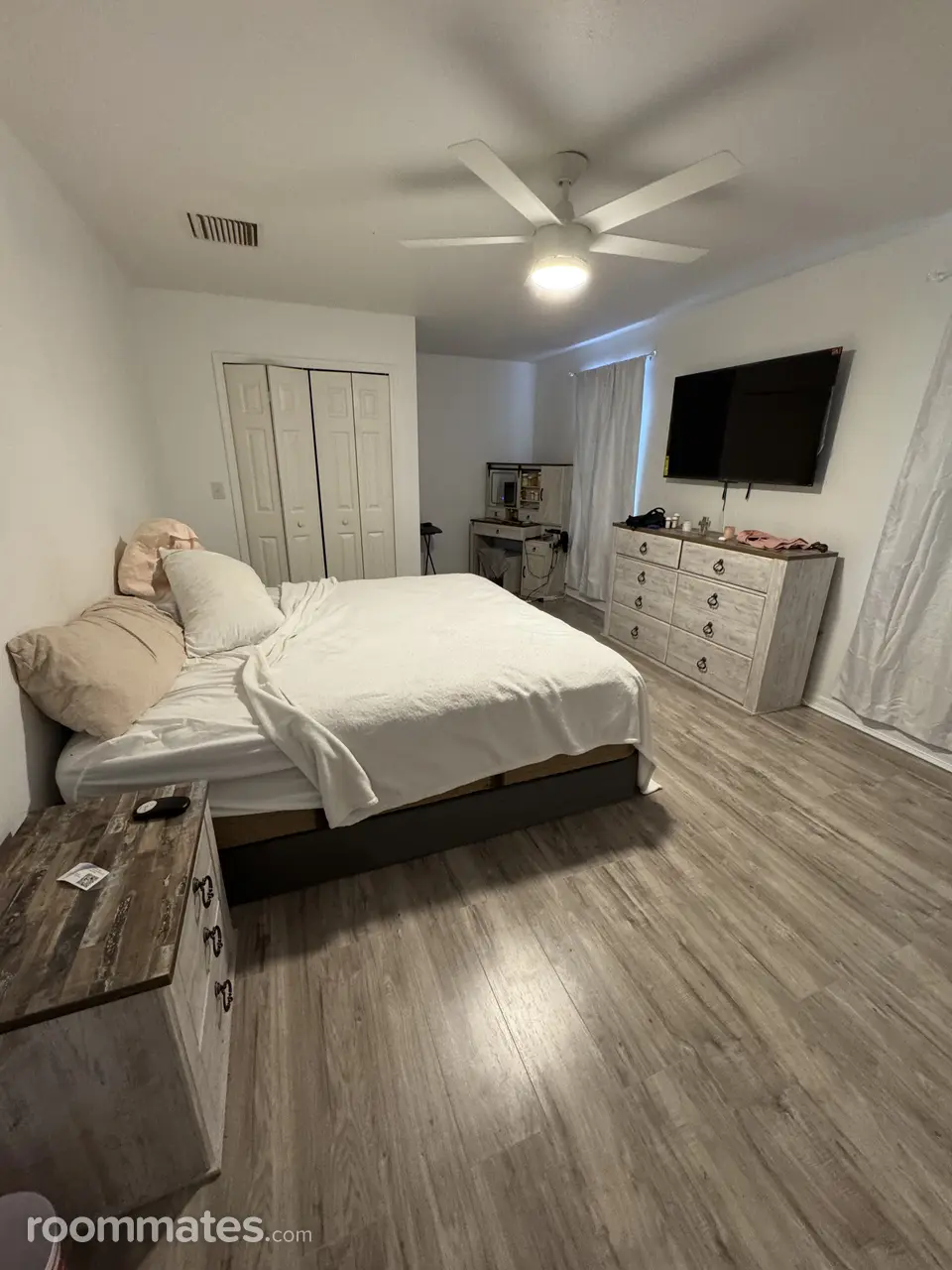 Profile photo 2 of 11