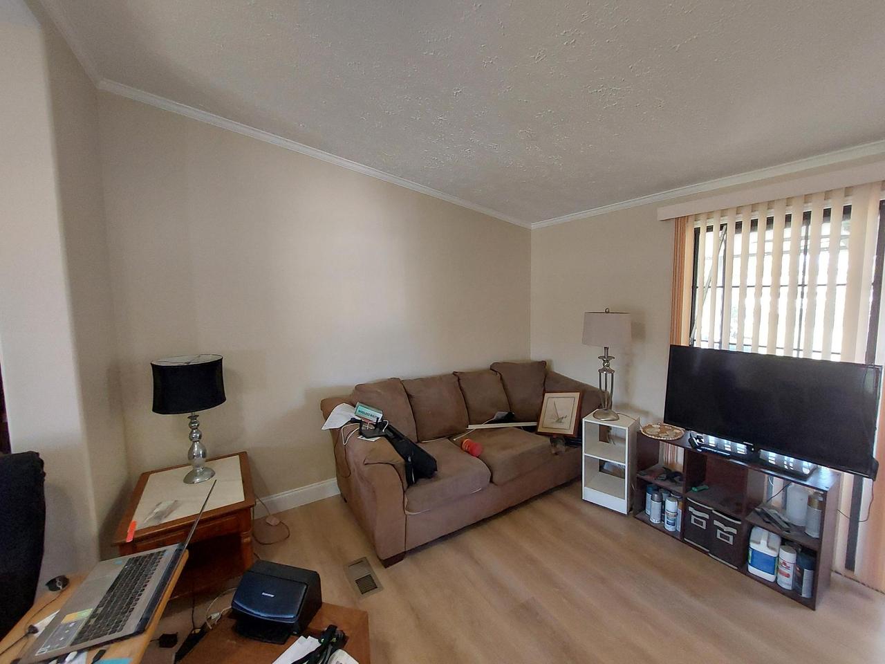 Profile photo 8 of 9