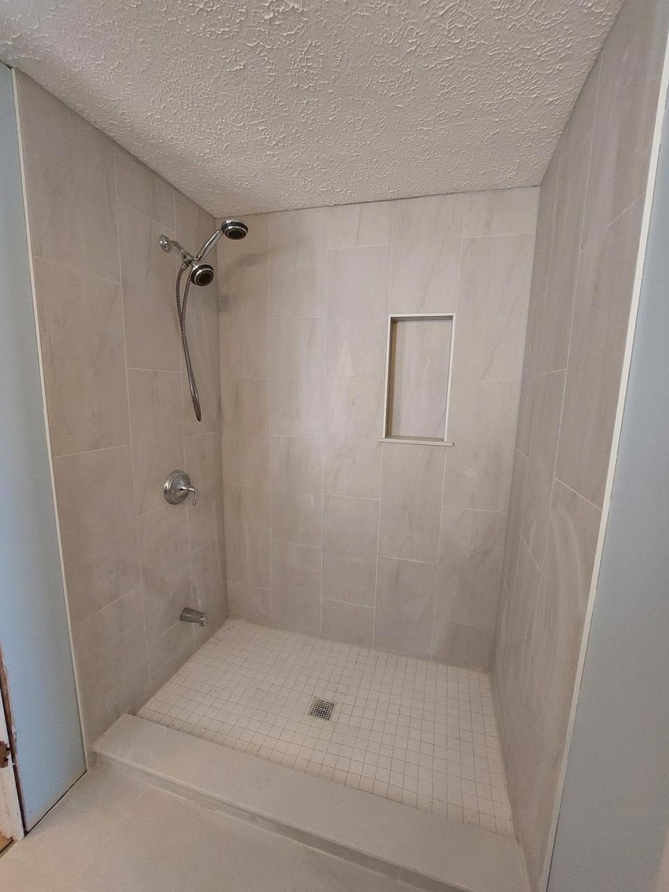 Profile photo 1 of 9