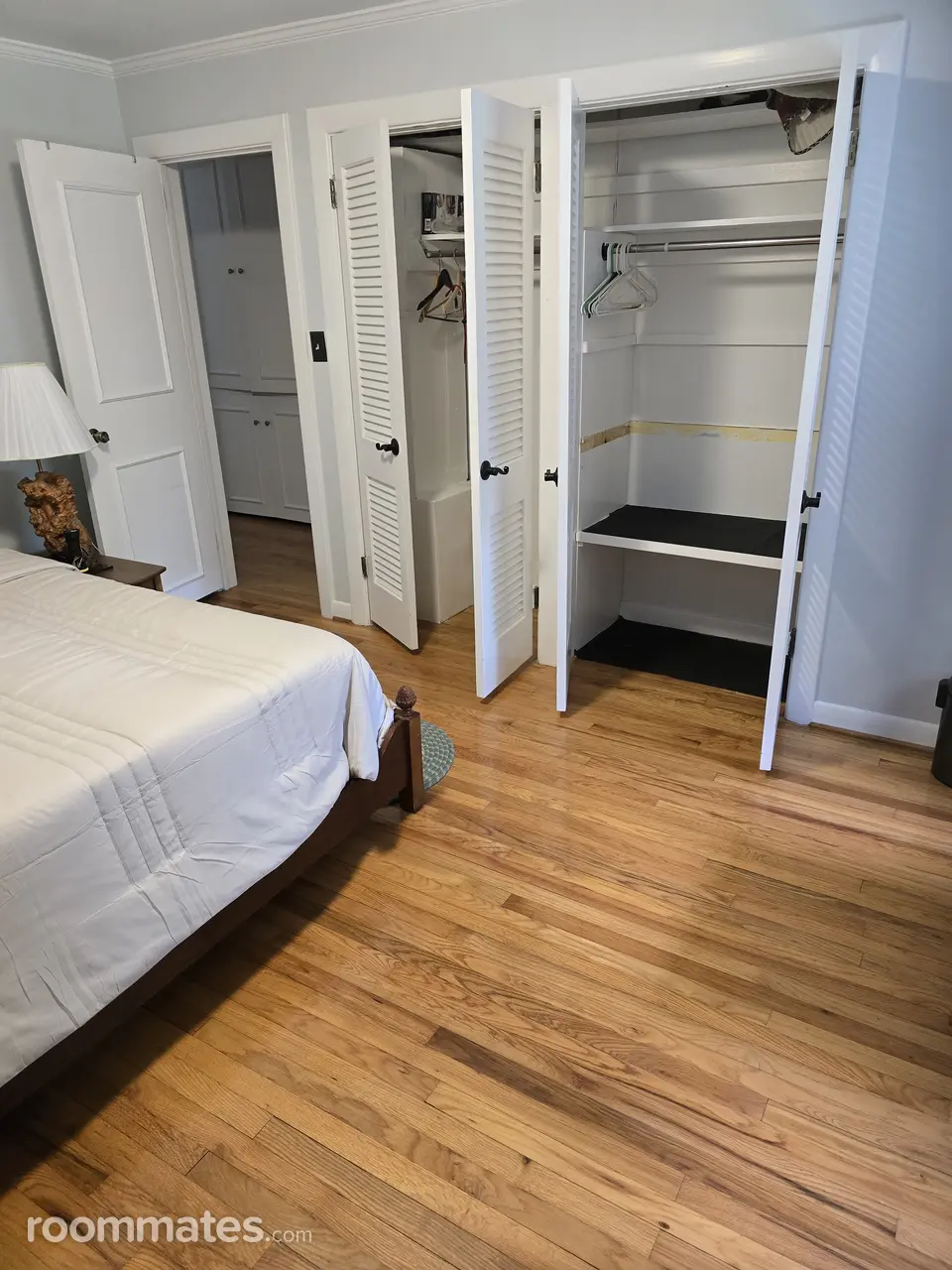 Profile photo 12 of 20