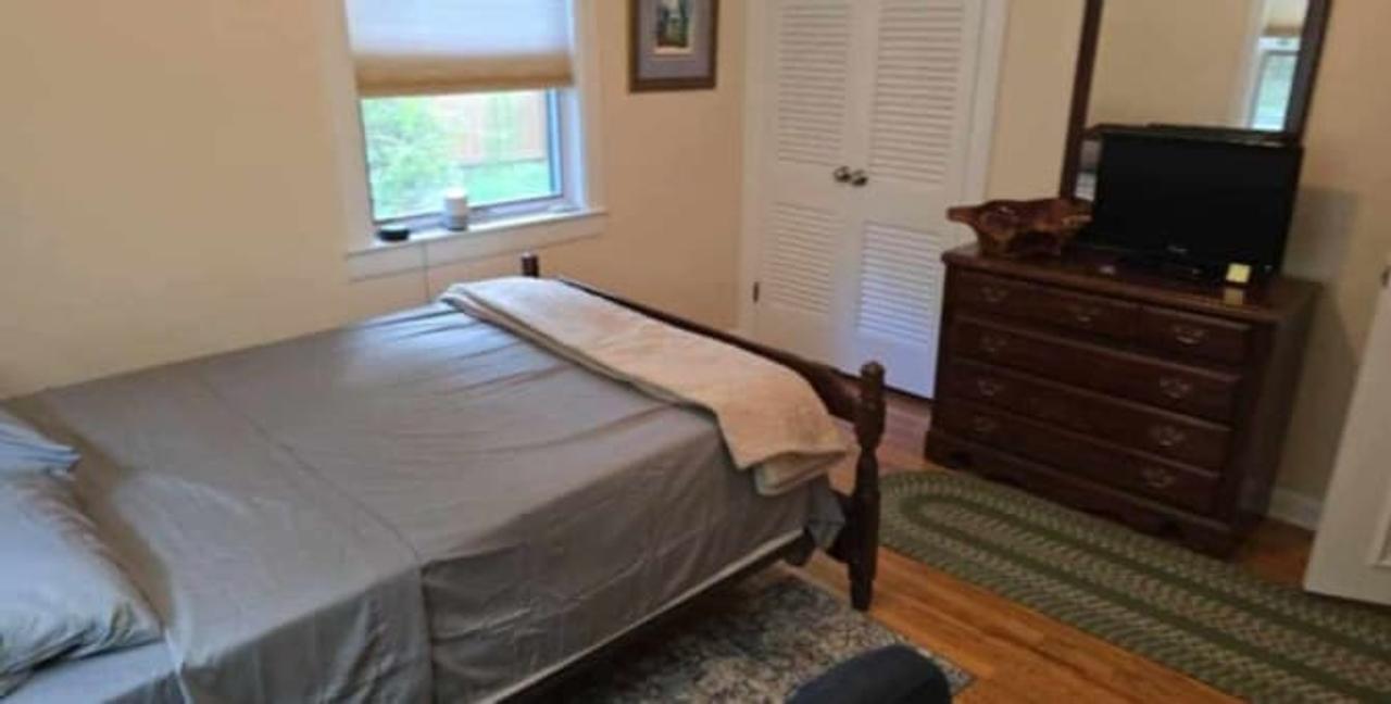 Profile photo 9 of 13