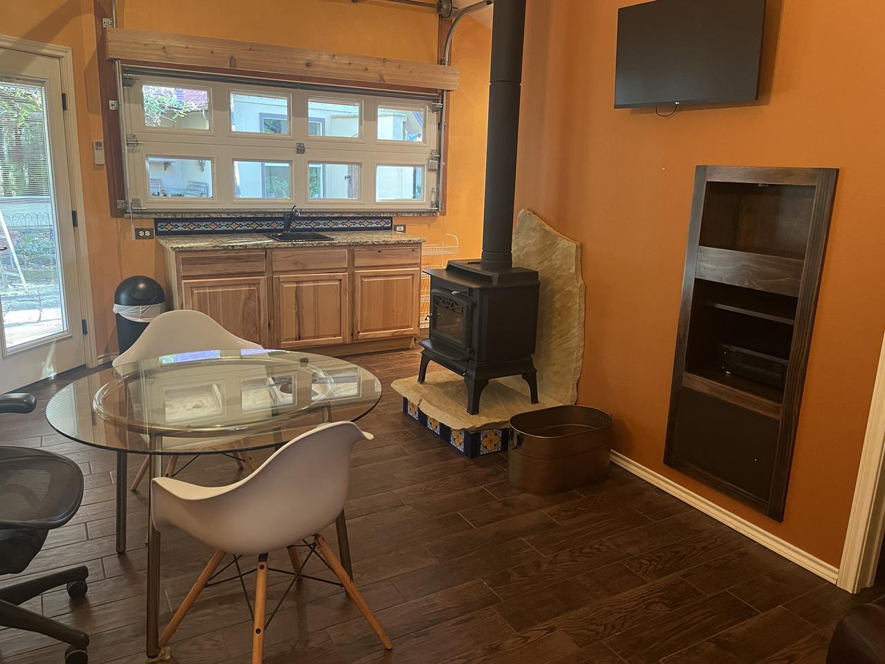 Profile photo 4 of 10