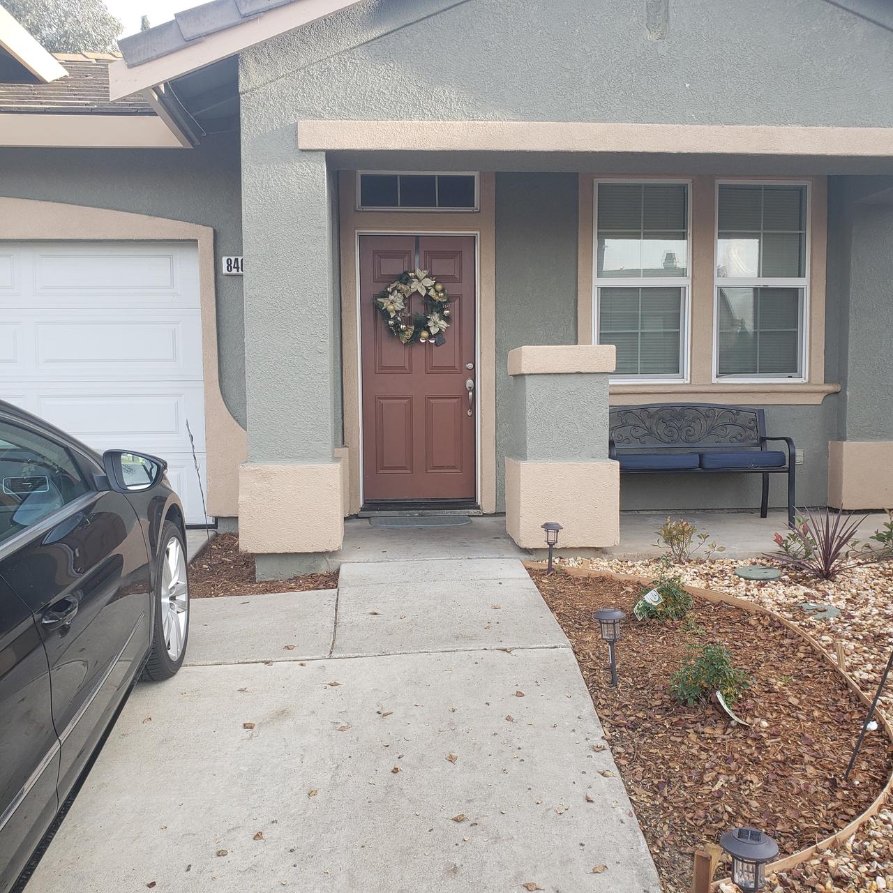 Profile photo 3 of 6