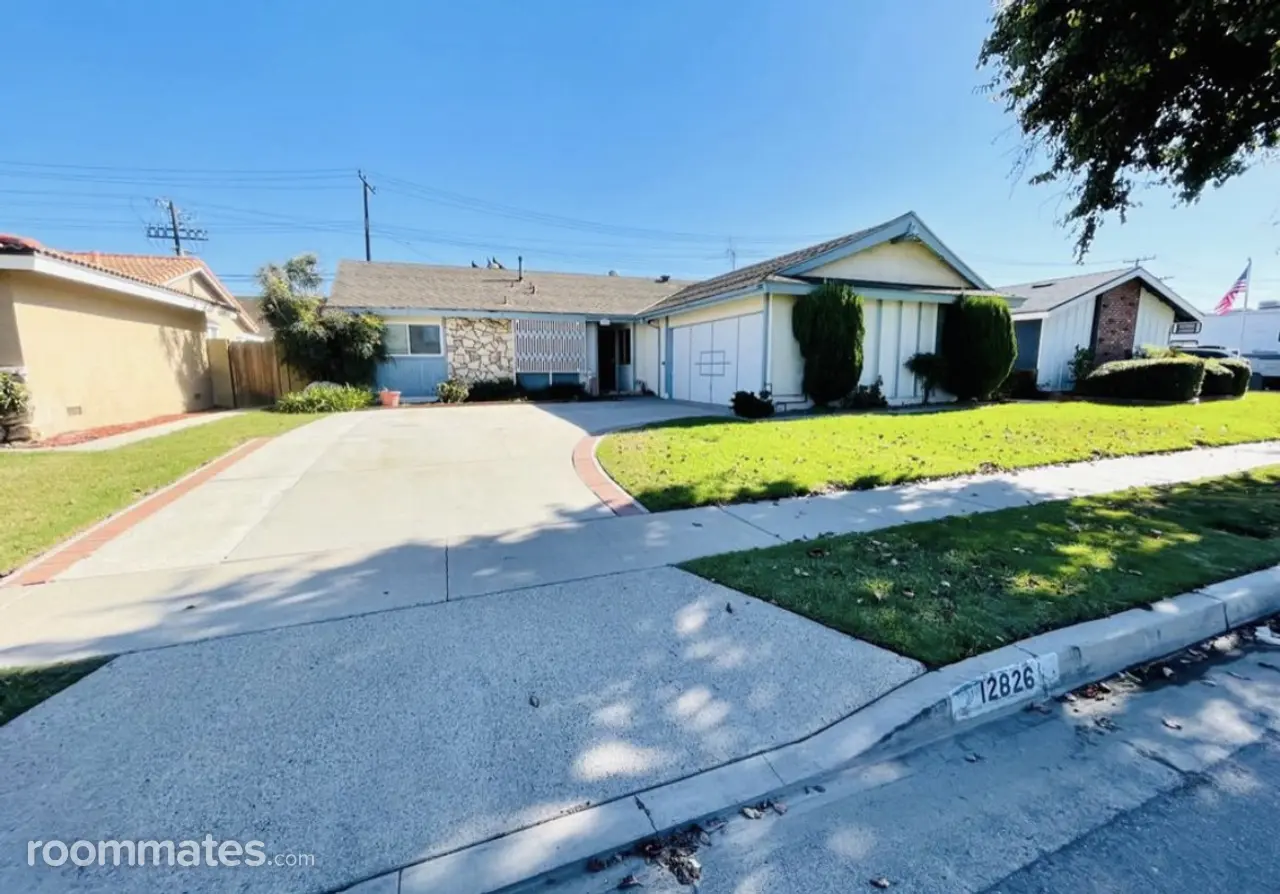 Profile photo 2 of 11