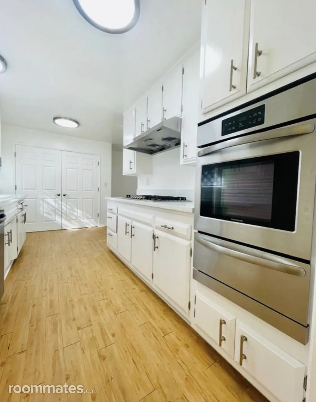 Profile photo 9 of 11