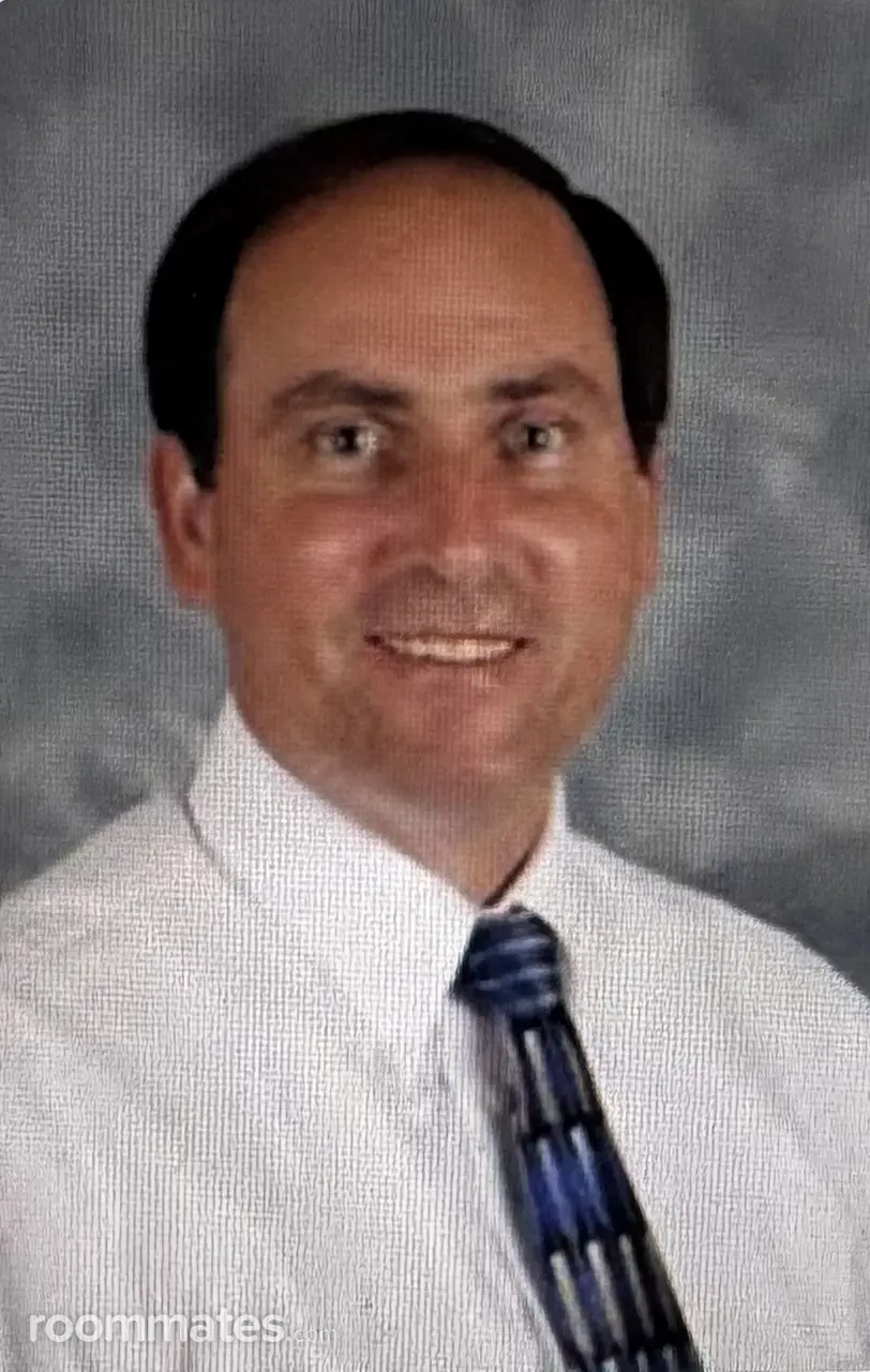 Profile photo 11 of 11