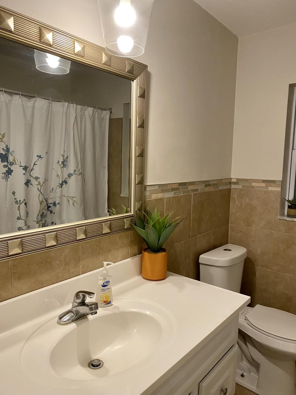 Profile photo 8 of 10